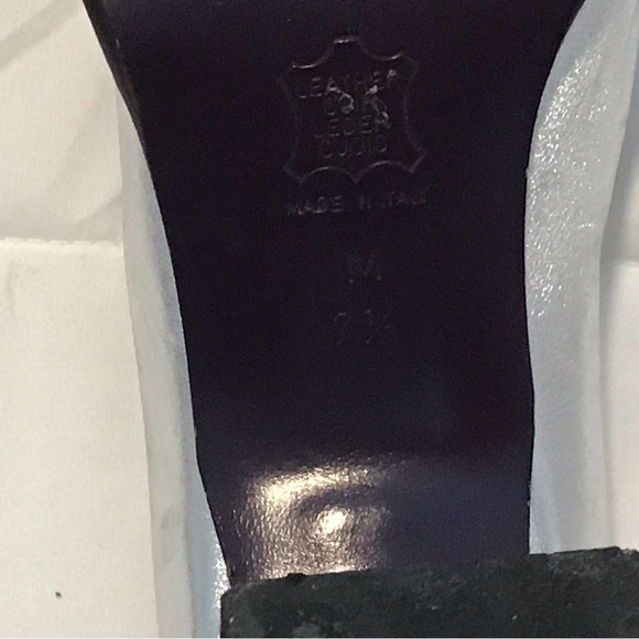 FENDI silver heels with diamond studded Logo - Picture 4 of 9